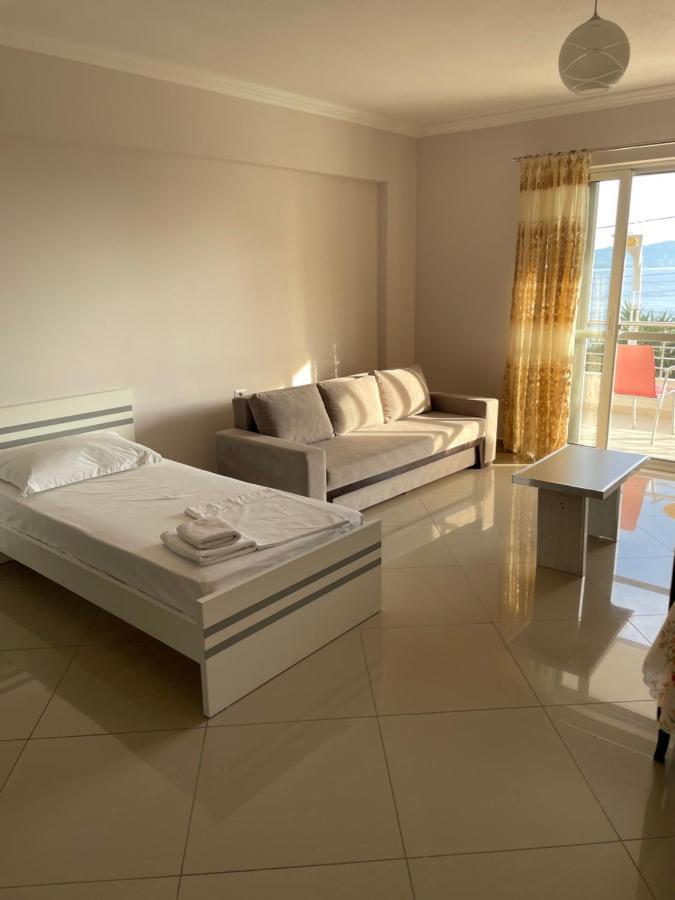 Xhulio Apartments Σαράντα Εξωτερικό φωτογραφία