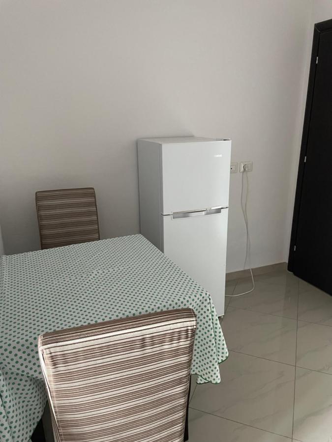 Xhulio Apartments Σαράντα Εξωτερικό φωτογραφία
