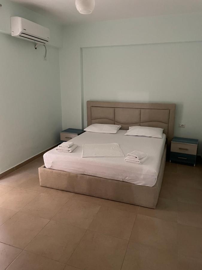 Xhulio Apartments Σαράντα Εξωτερικό φωτογραφία