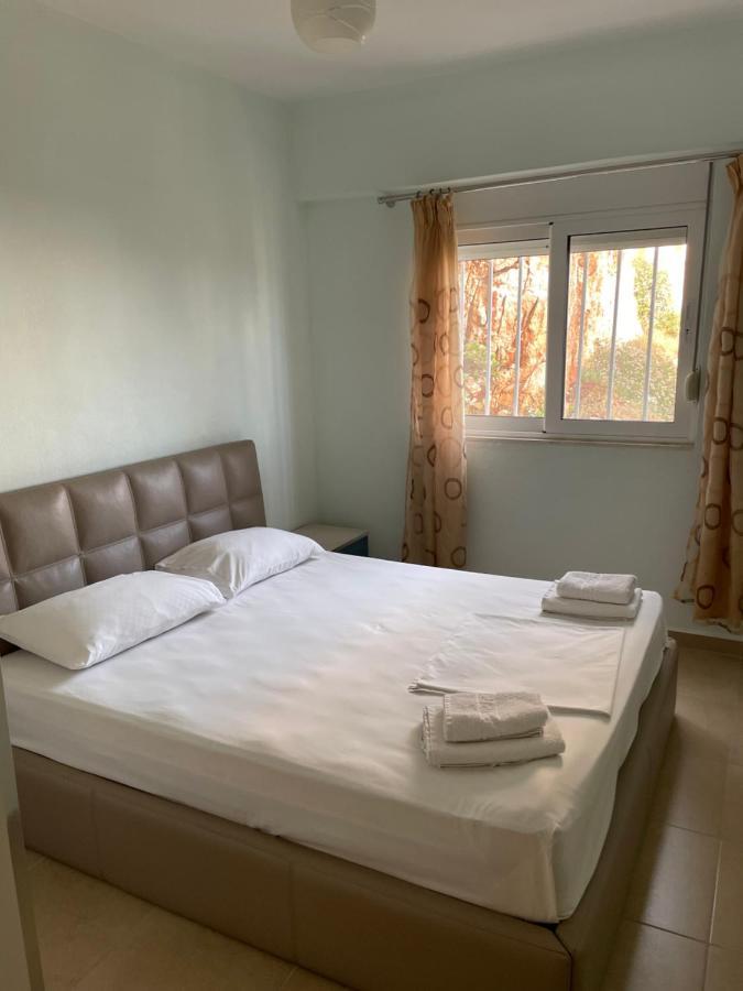 Xhulio Apartments Σαράντα Εξωτερικό φωτογραφία