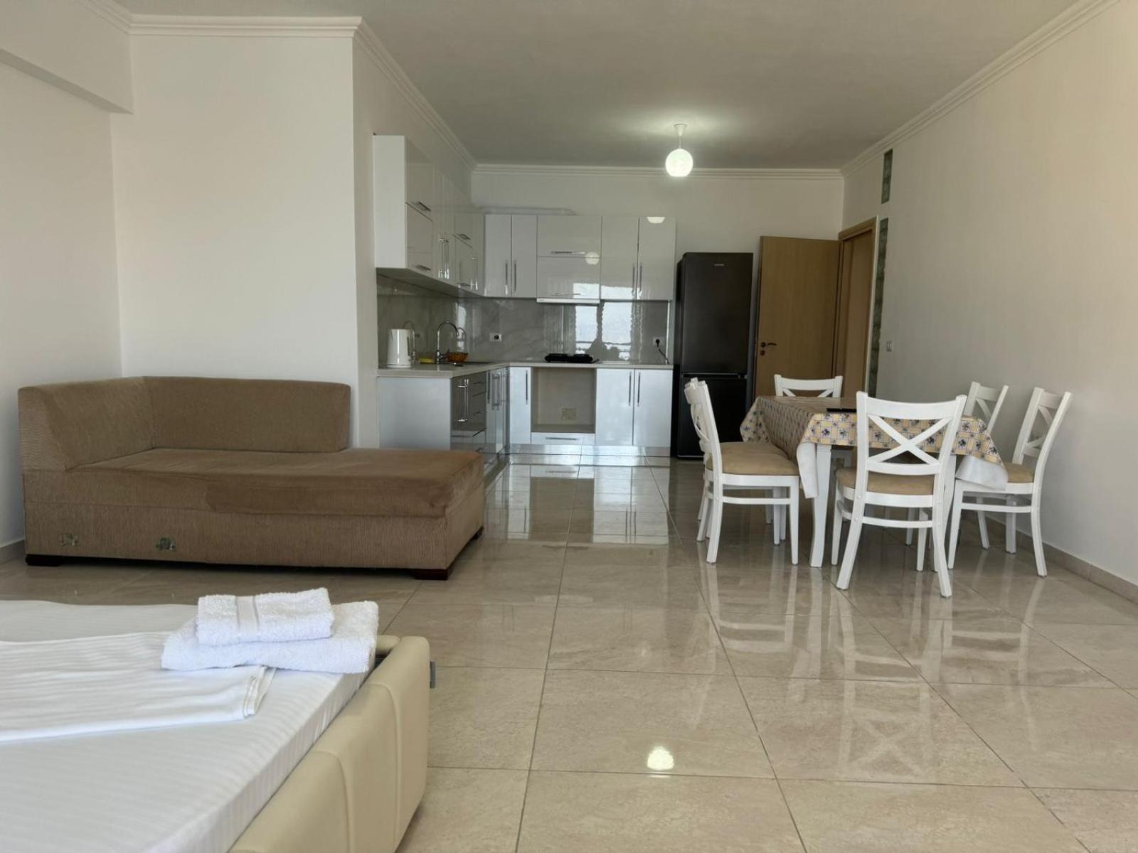 Xhulio Apartments Σαράντα Εξωτερικό φωτογραφία