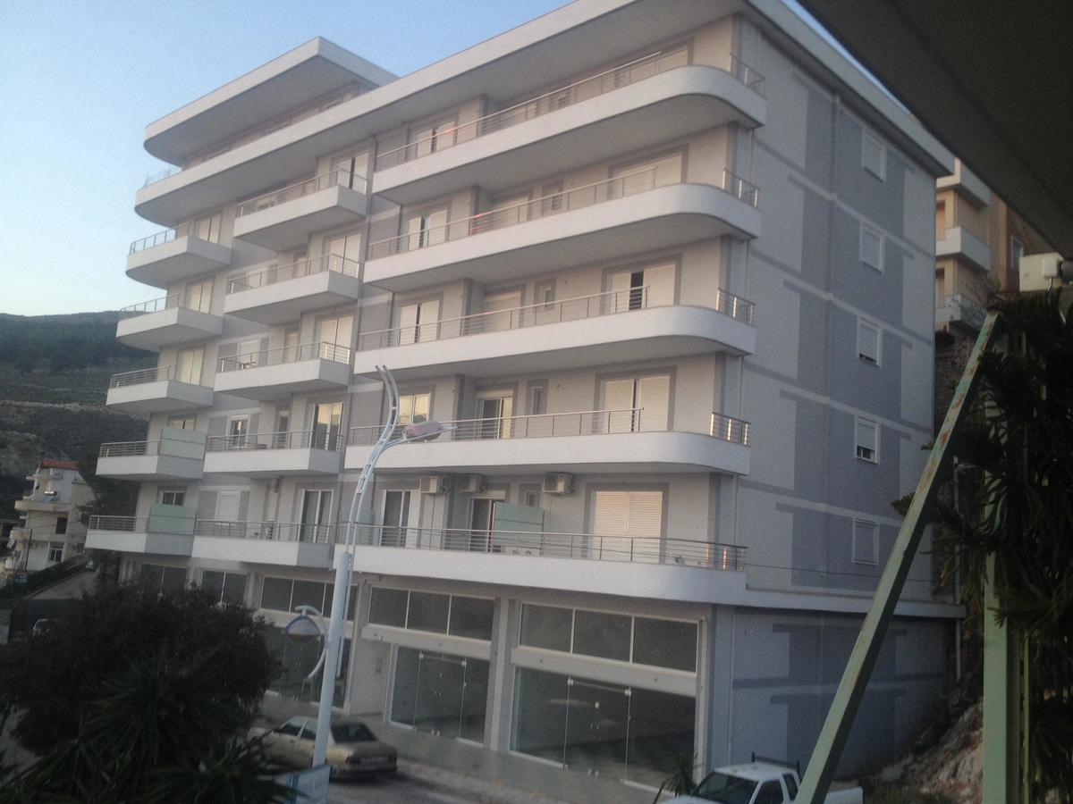 Xhulio Apartments Σαράντα Εξωτερικό φωτογραφία