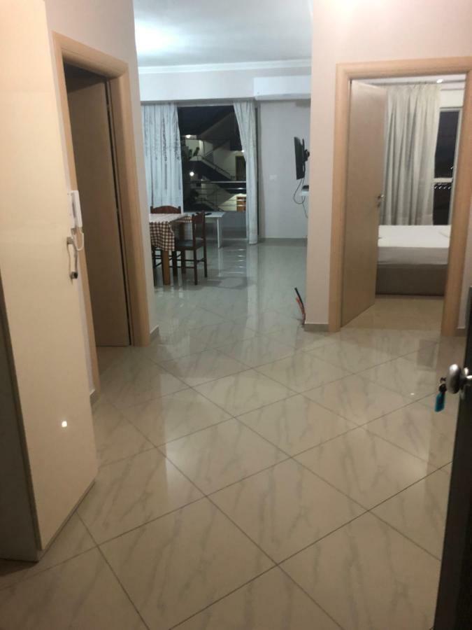 Xhulio Apartments Σαράντα Εξωτερικό φωτογραφία